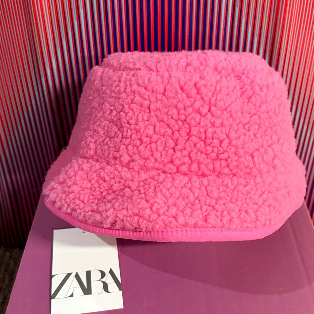 Zara Kids Pink Sherpa Bucket Hat